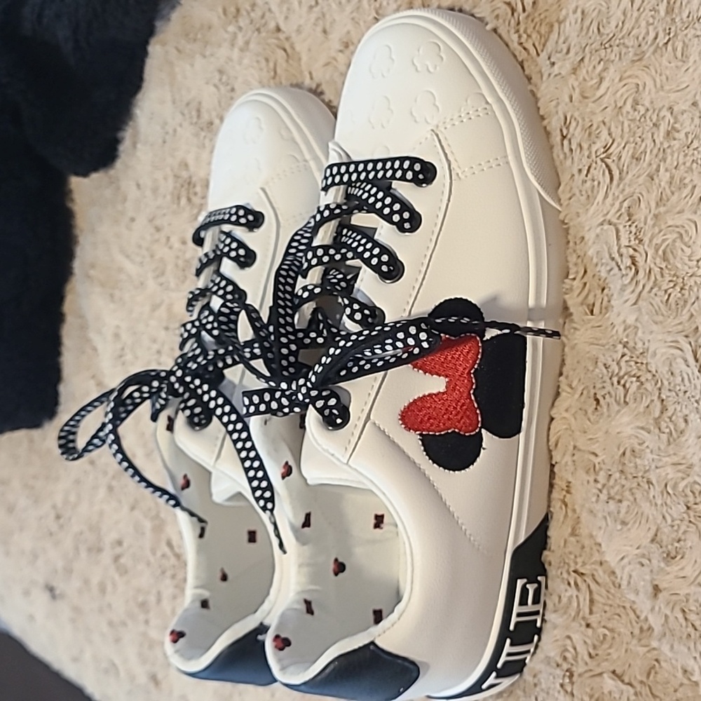 Minnie shoes